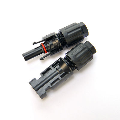 1x4mm2 XLPO XLPE Φωτοβολταϊκά καλώδια ηλεκτρικής ενέργειας Καλώδια επέκτασης με κονσερβοποιημένο χαλκό και συνδετήρα PV004 TUV Εγκριθείσα προστασία από τις ακτινοβολίες UV