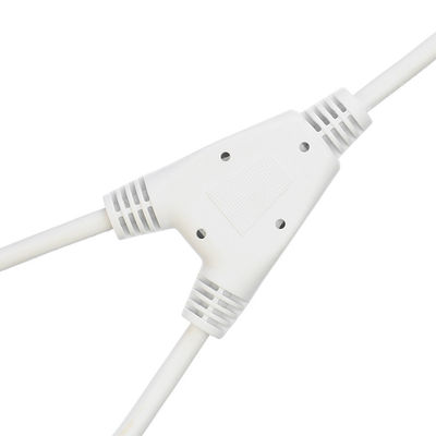 Πιστοποιημένο SNI 2 Πιν με επαφή γης Schuko Plug σε 2XC13 Γυναίκα Τύπος Y Splitter Δυναμικό Σύρμα SNI Σύρμα επέκτασης 250V / 16A